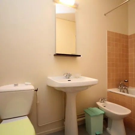 Dore: T2 Avec Balcon Et Parking Prive - Fr-1-608-136 Apartament Mont-Dore